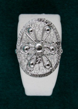 Anello a Scudo in Filigrana Rodiata